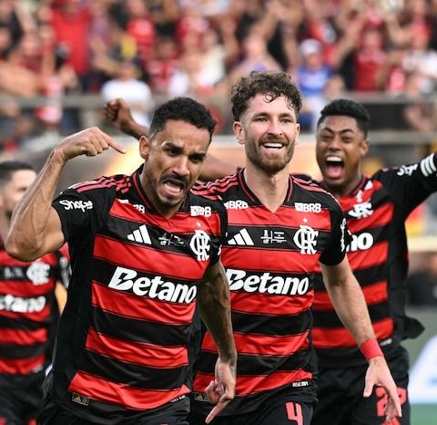 Flamengo vence o Palmeiras  em Lima e conquista o  tetra da Libertadores