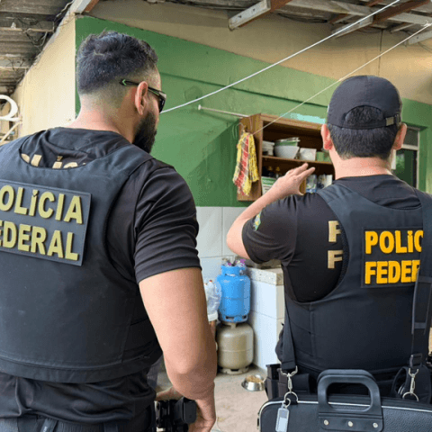Quatro advogados ligados ao Comando Vermelho são presos pela Policia Federal