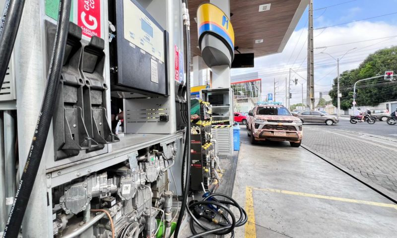 Operação fecha quase 50 postos de combustíveis por suspeita de lavar dinheiro do PCC
