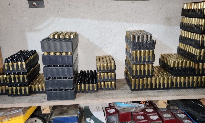 PM é alvo de operação contra esquema de tráfico de drogas e venda ilegal de armas em PE