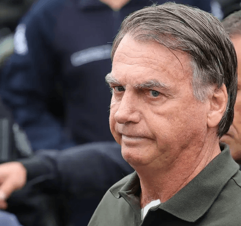Bolsonaro é autorizado pelo STF a realizar exame de ultrassom na sede da PF para avaliar necessidade de cirúrgica