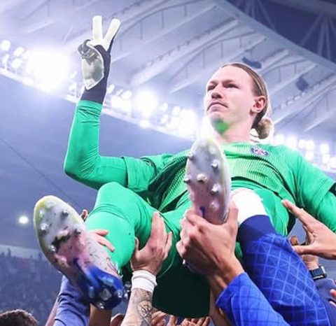 Goleiro russo defende quatro pênaltis do Flamengo e dá titulo da Copa Intercontinental ao PSG
