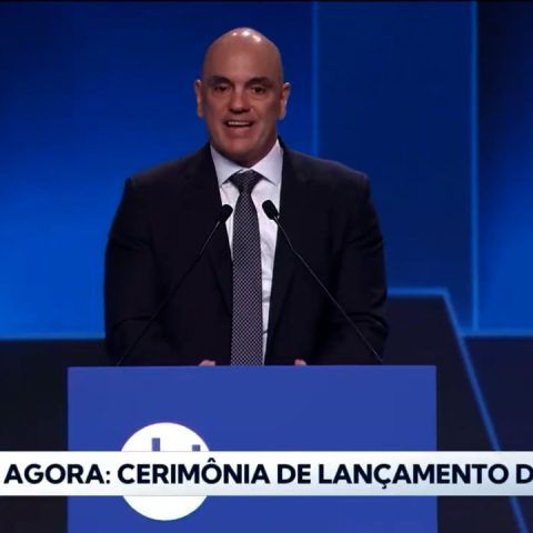 Moraes agradece a Lula por retirada da lista de sancionados pela Lei Magnitsky; veja vídeo