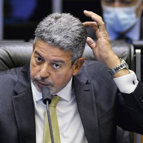 Assessora de Arthur Lira é alvo de operação da PF contra desvio de emendas parlamentares