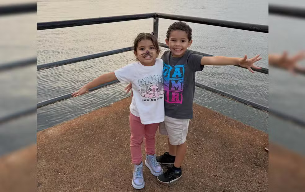 Irmãos de 4 anos que morreram afogados em chácara são sepultados