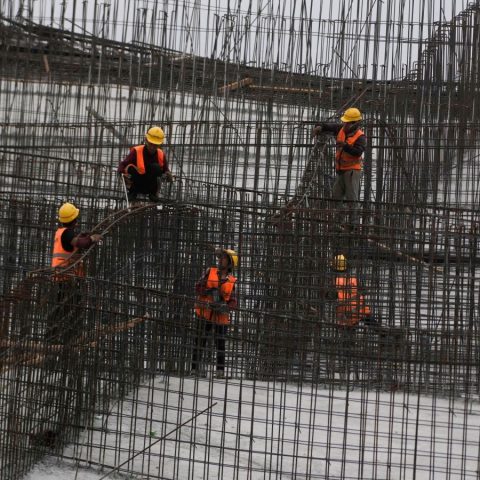 PIB da construção cresce 1,3% e sustenta resultado da indústria no 3º trimestre