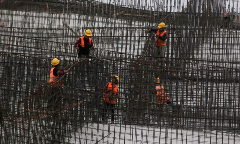 PIB da construção cresce 1,3% e sustenta resultado da indústria no 3º trimestre
