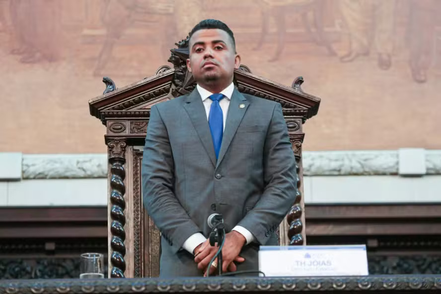 PF nas ruas: Preso desembargador que relata processo envolvendo TH Joias