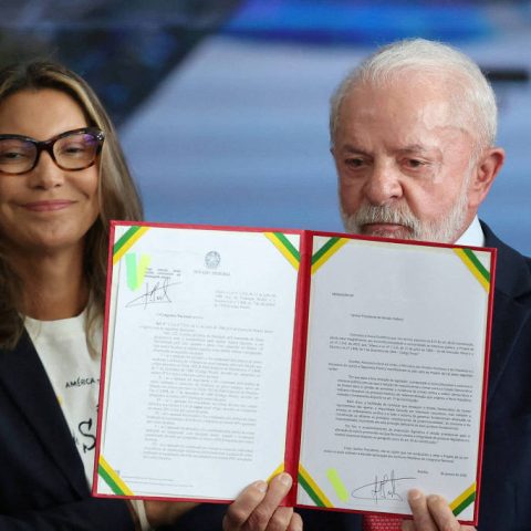 Lula veta integralmente PL da Dosimetria que beneficia Bolsonaro, em evento do 8/1