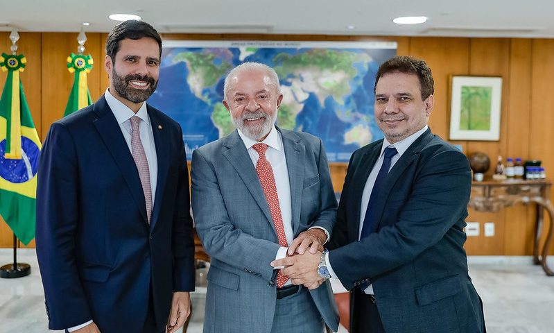 Lula anuncia Wellington César Lima como o novo ministro da Justiça