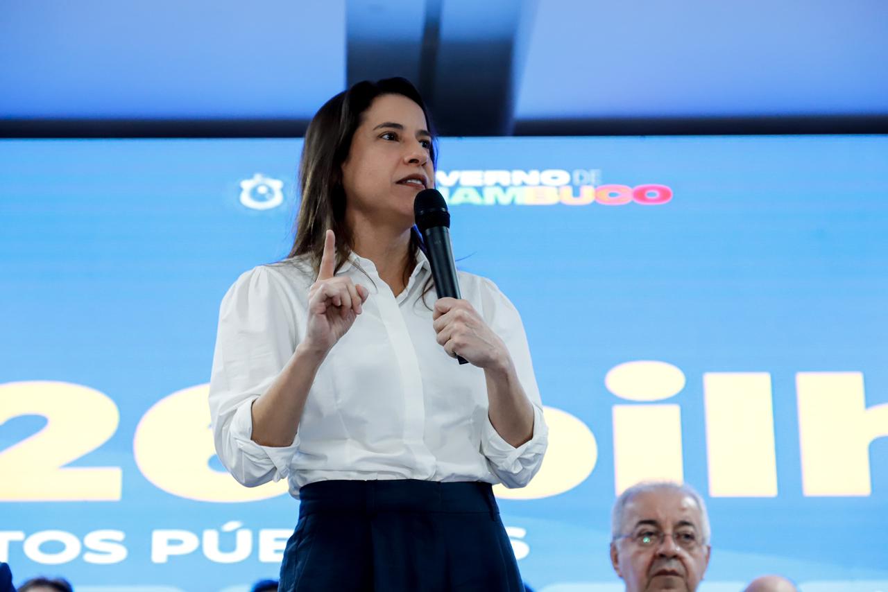 Raquel Lyra rebate pedido de impeachment e critica opositores: “Não se mexe com a honra de pessoas honradas.Minha trajetória fala por mim”