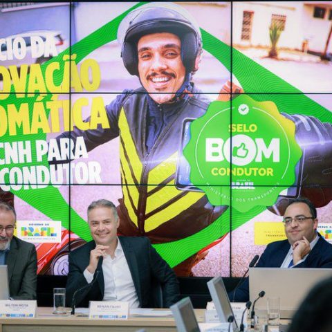 CNH do Brasil: Veja como renovar a habilitação automaticamente e de graça