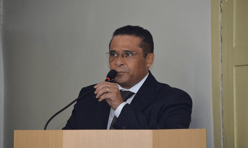 Ex-prefeito de Escada é condenado pelo TCE a devolver quase R$ 400 mil aos cofres públicos