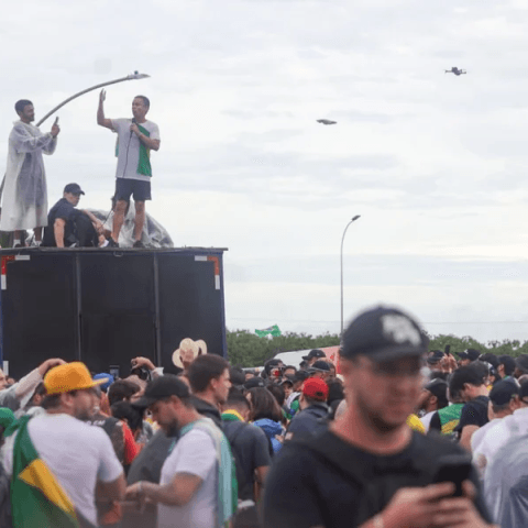 Manifestação bolsonarista promovida por Nikolas em Brasília reúne 18 mil pessoas, diz monitoramento da USP