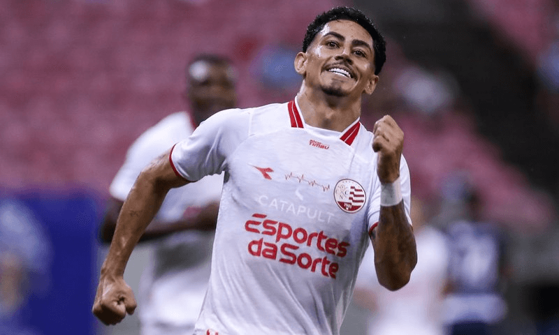 Náutico goleia Santa Cruz na Arena Pernambuco e garante vaga nas semifinais do Pernambucano