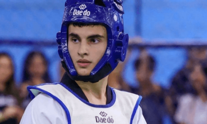 Jovem promessa do Taekwondo brasileiro, Cauã Batista morre aos 18 anos