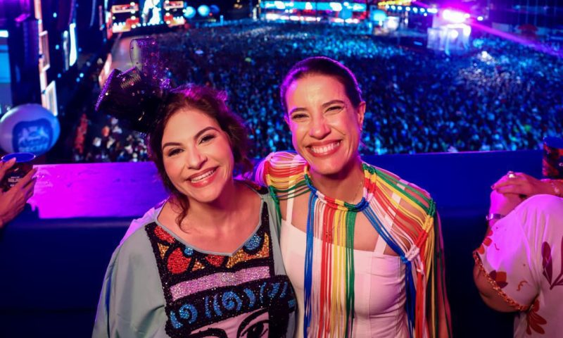 Raquel Lyra acompanha abertura do Carnaval em Olinda e no Recife