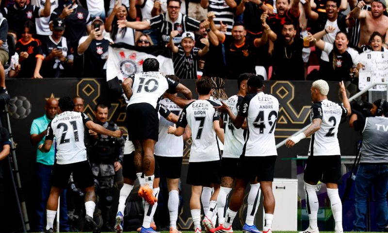 Corinthians desbanca favorito Flamengo, conquista a Supercopa Rei e empilha mais uma taça