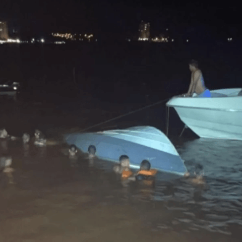 Acidente com lancha deixa  6 mortos entre elas uma  criança de 3 anos