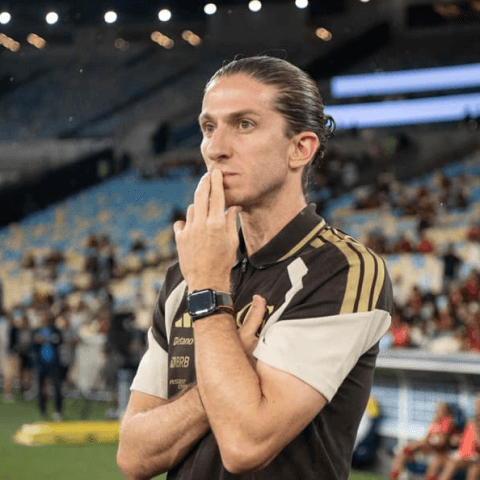 CAIU:Flamengo demite técnico Filipe Luís após goleada por 8 a 0 sobre o Madureira