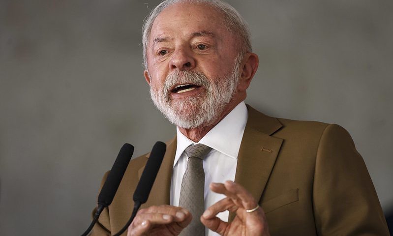 Lula zera PIS e Cofins do diesel para conter o aumento de combustíveis devido à guerra no Irã