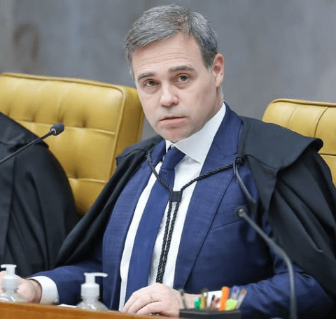 Após Vazamentos: Mendonça proíbe CPMI do INSS de acessar sala-cofre com dados de Daniel Vorcaro, do Master