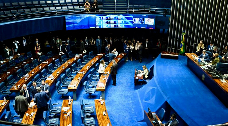 Senado aprova aumento gradual da licença-paternidade de 5 para 20 dias