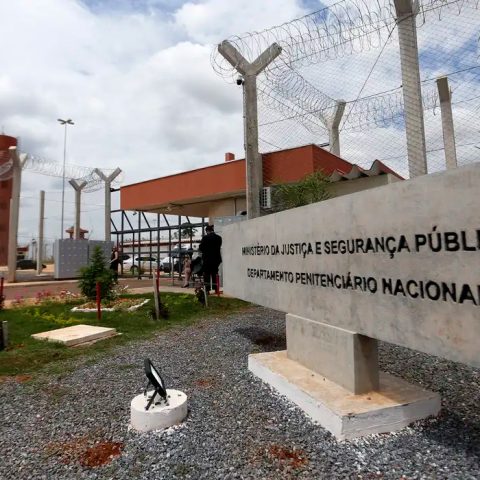 Ministro André Mendonça autoriza transferência de Vorcaro para presidio de segurança máxima