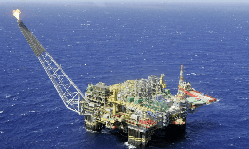 Petrobras faz nova descoberta de petróleo no pré-sal de Campos