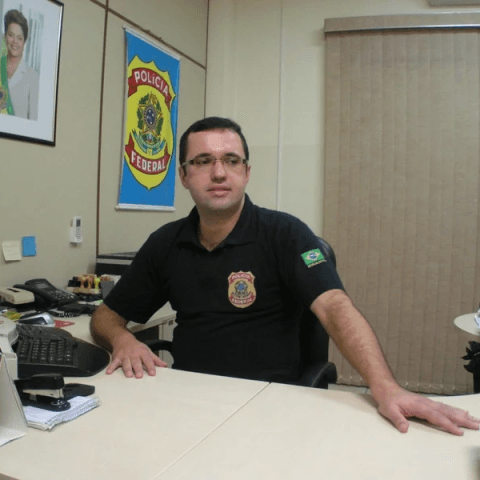 Delegado da Policia Federal é preso suspeito de favorecer traficantes