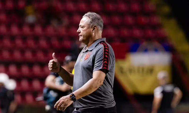 Sport efetiva Márcio Goiano como técnico