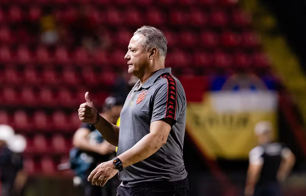 Sport efetiva Márcio Goiano como técnico