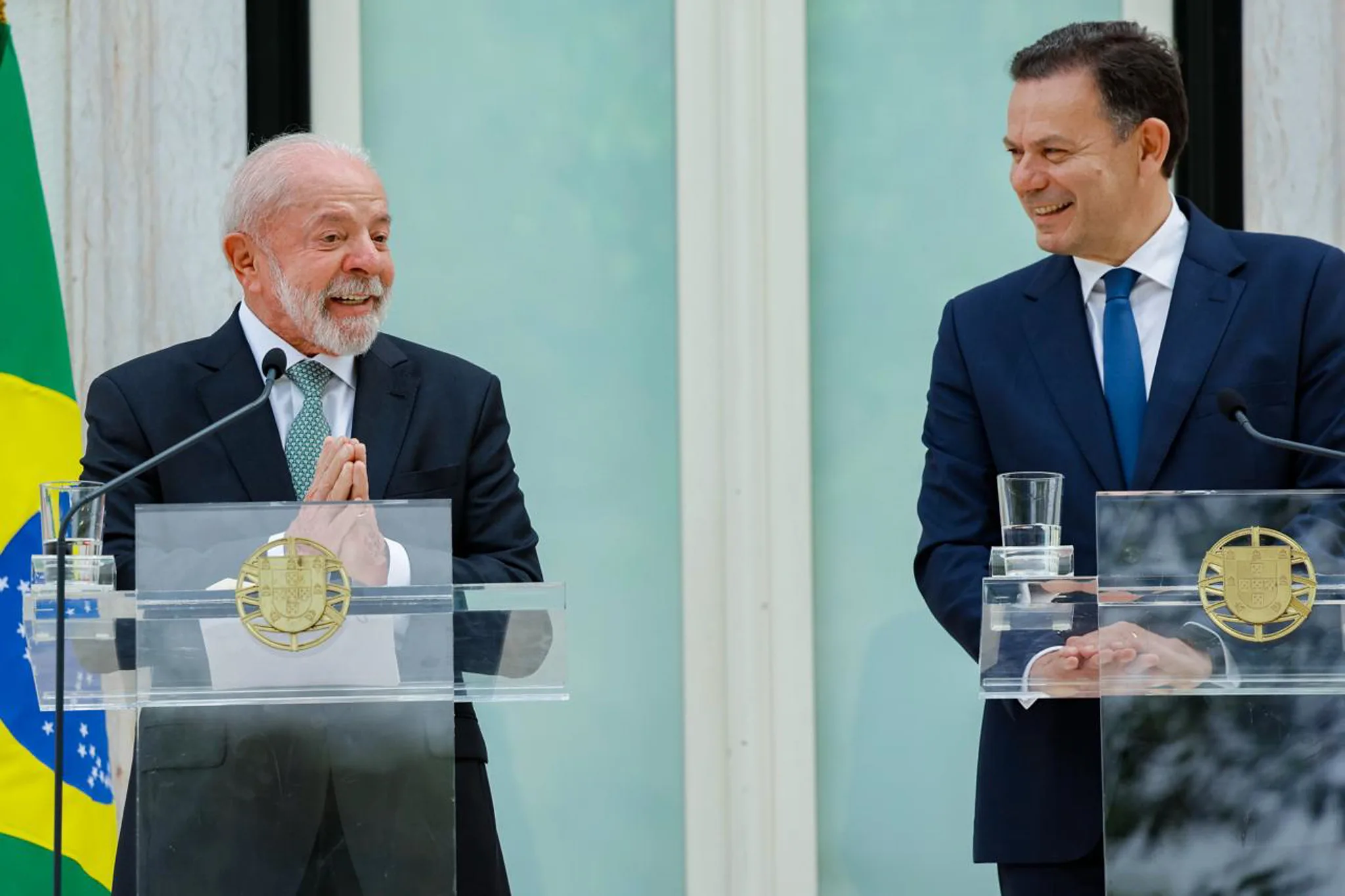 Ao lado de primeiro-ministro português, Lula defende imigrantes brasileiros em Portugal