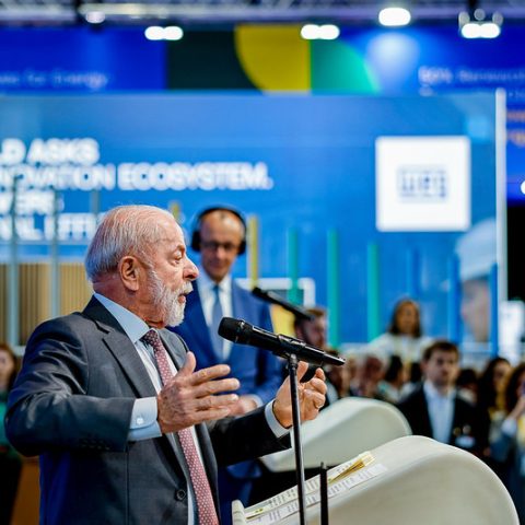 Na Alemanha,Lula defende agronegócio brasileiro e critica barreiras comerciais impostas pela UE