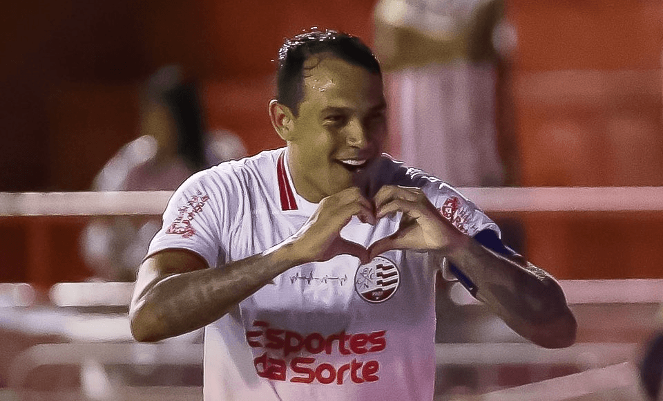 Náutico joga bem, vence a Ponte Preta e entra no G-6 da Série B do Brasileiro