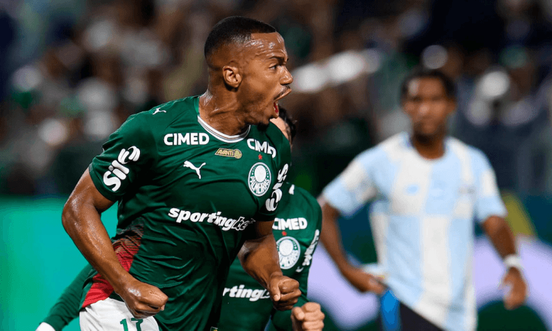 Palmeiras vence o Grêmio com dois de Marlon Freitas e abre na ponta