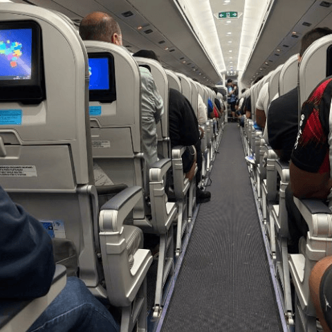 Governo zera PIS/Cofins sobre combustível de aviação e anuncia linha de crédito de R$ 2,5 bilhões para reduzir preço das passagens aéreas