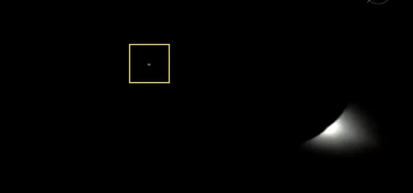 VÍDEO:Ponto “misterioso” surge durante transmissão da Artemis de eclipse do Sol