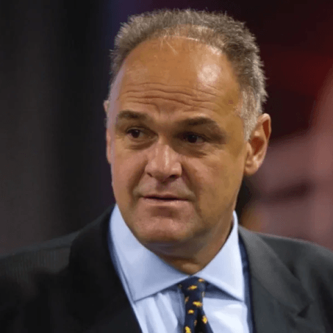 Morre Oscar Schmidt,  lenda do basquete brasileiro,  aos 68 anos