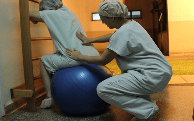 Governo sanciona lei que regulamenta a profissão de doula  no Brasil