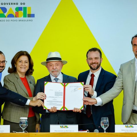 Novo Desenrola 2.0 começa nesta 3ª para pessoas que recebem até R$ 8.105