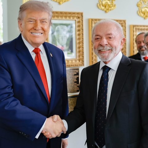 Lula diz que discutiu tarifas e terras raras em reunião com Trump nos EUA
