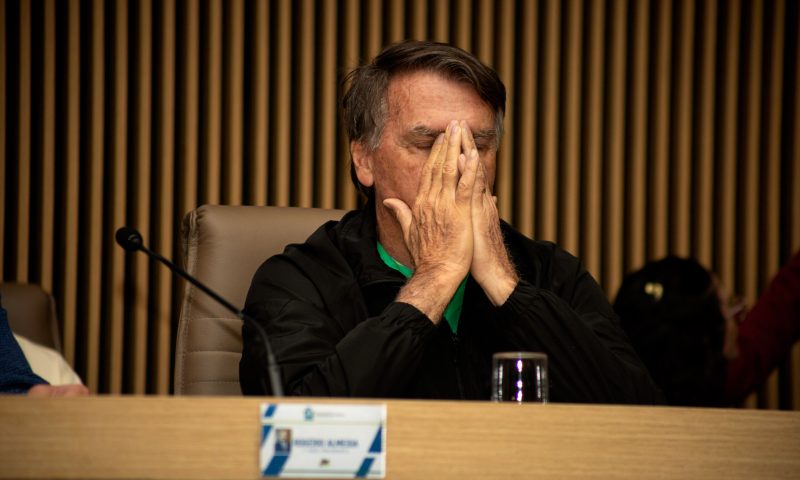 Prisão domiciliar de Bolsonaro chega ao fim na quinta(28);Moraes avalia retorno ao sistema prisional