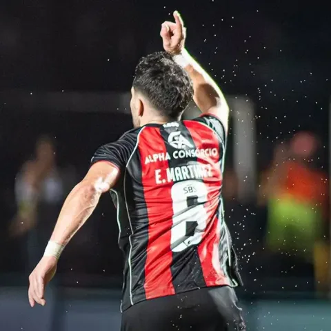 Vitória vence o Fortaleza e é campeão da Copa do Nordeste 2026