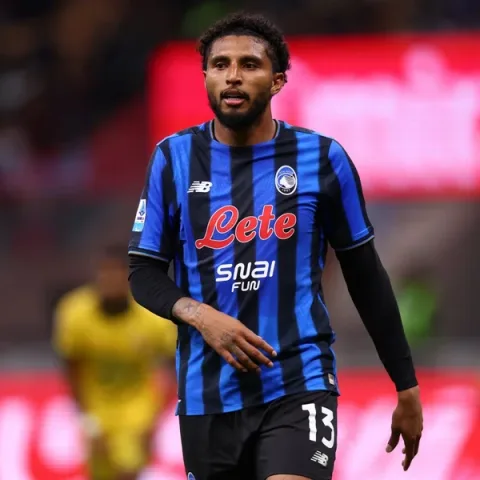 Volante Éderson é convocado por Ancelotti após Wesley ter lesão constatada