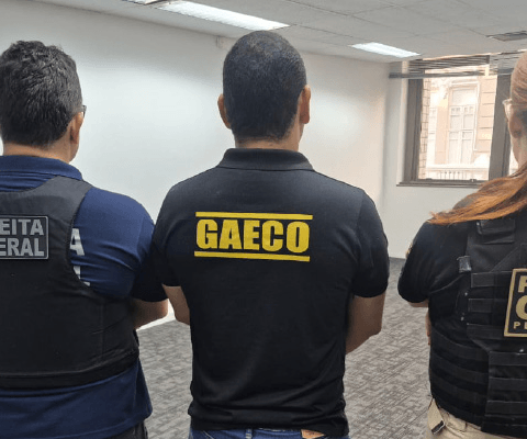 Operação cumpre mandados contra esquema bilionário movido por bets ilegais em três cidades de Pernambuco