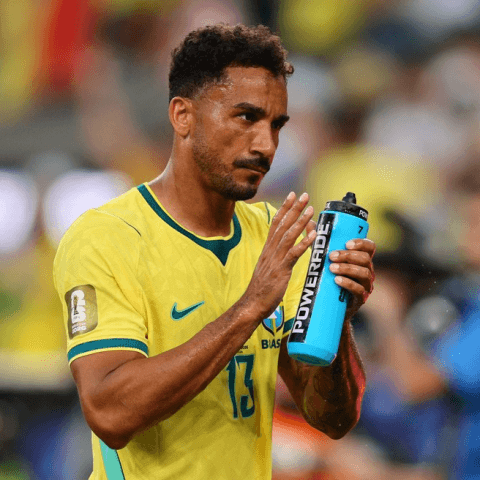 Danilo critica atuação do Brasil: “Tem que agradecer que o primeiro tempo terminou 1 a 1”