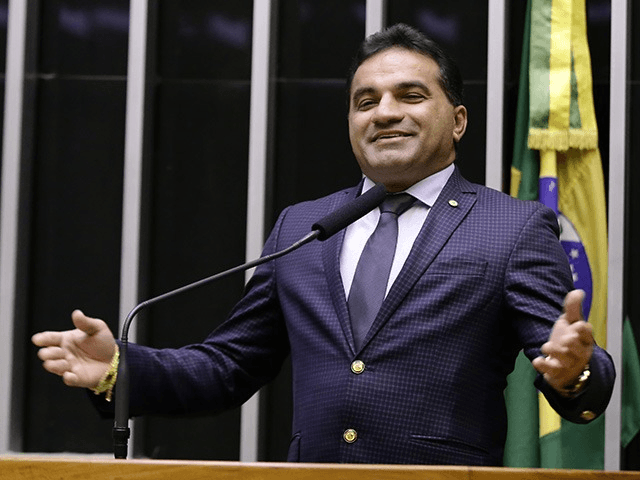 PF faz busca e apreensão  contra deputado do PL sobre  suspeita de desvio de emendas