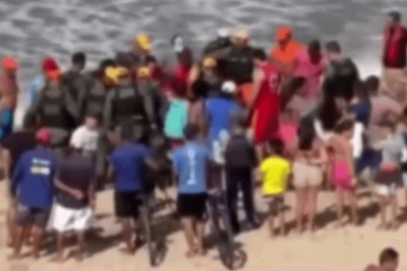 Menino de 11 anos atacado por tubarão na praia de Piedade estava na parte rasa do mar,diz Corpo de Bombeiros