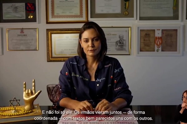 RACHA NO BOLSONARISMO: Michelle posta vídeo e diz ter  sido ‘apunhalada’ e ‘humilhada’  por Flávio Bolsonaro